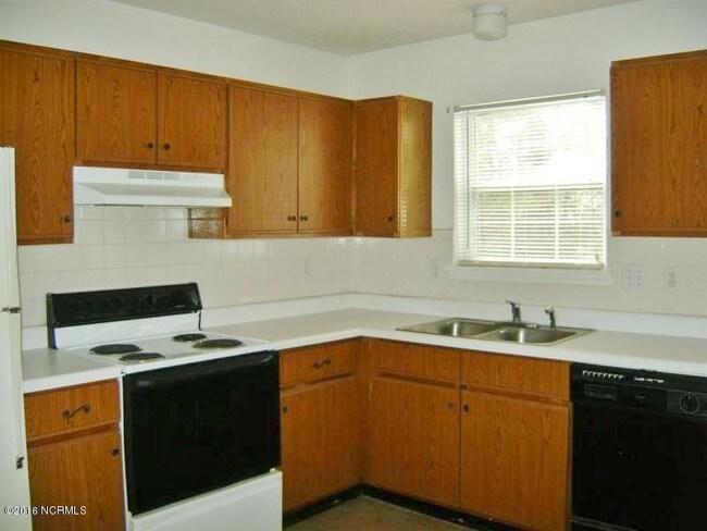 Foto del edificio - 213 Live Oak Ct