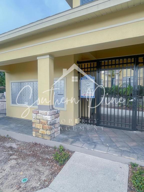 Foto del edificio - 236 Hardcastle Pl