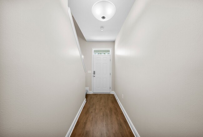 Foto del edificio - 5980 Callaway Cir