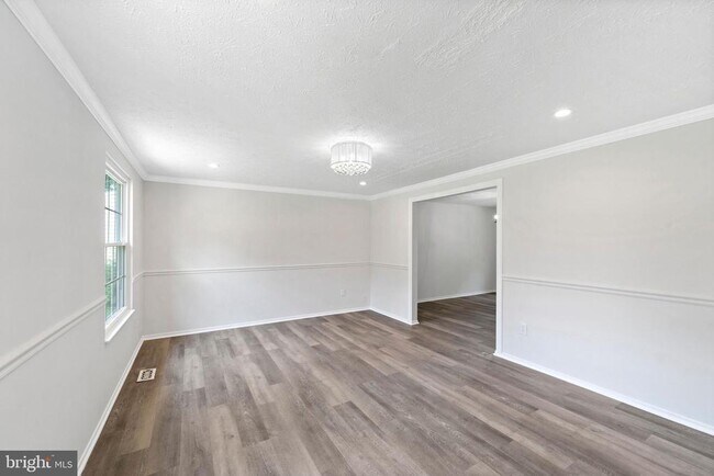 Foto del edificio - 12312 Streamvale Cir