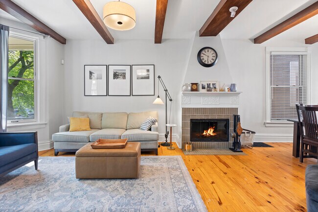 Foto del edificio - 3438 N Paulina St