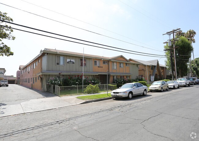 Foto del edificio - The Lorraine Apartments
