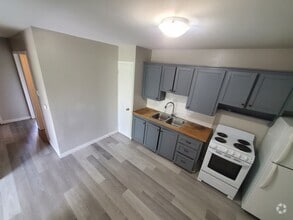 Building Photo - 31 McKenzie Ave