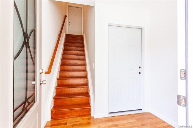Foto del edificio - 2515 Garden Ln