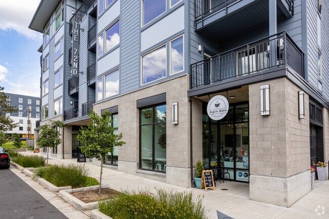 Ground Floor Retail - 72nd Apartments