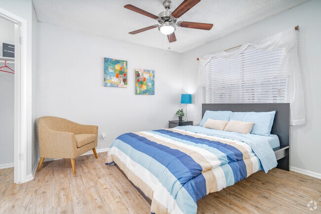 1BR, 2BA - 800SF - Bedroom 1 - Viva Max