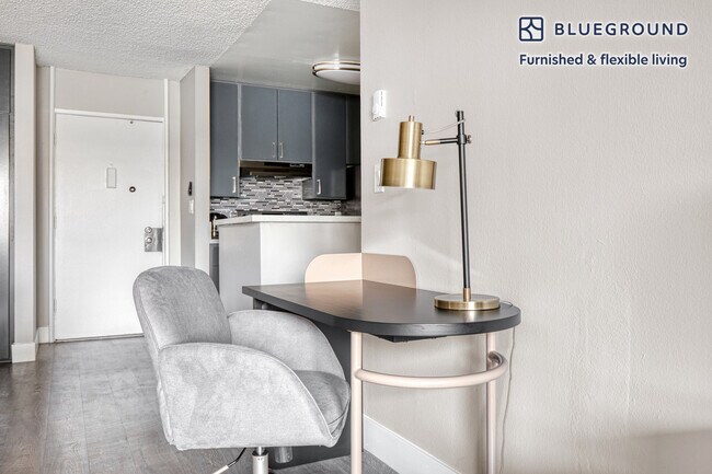 Foto del edificio - 3311 W 3rd St