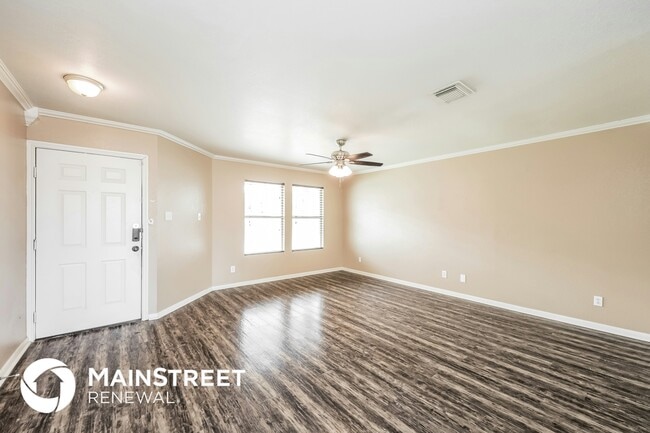 Building Photo - 9903 Amber Breeze