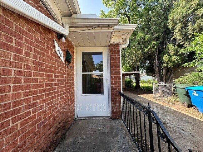 Building Photo - 510 E. Indian Drive