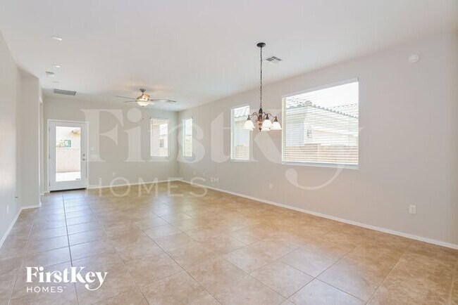 Foto del edificio - 10704 E Sanctuary Ridge Ln