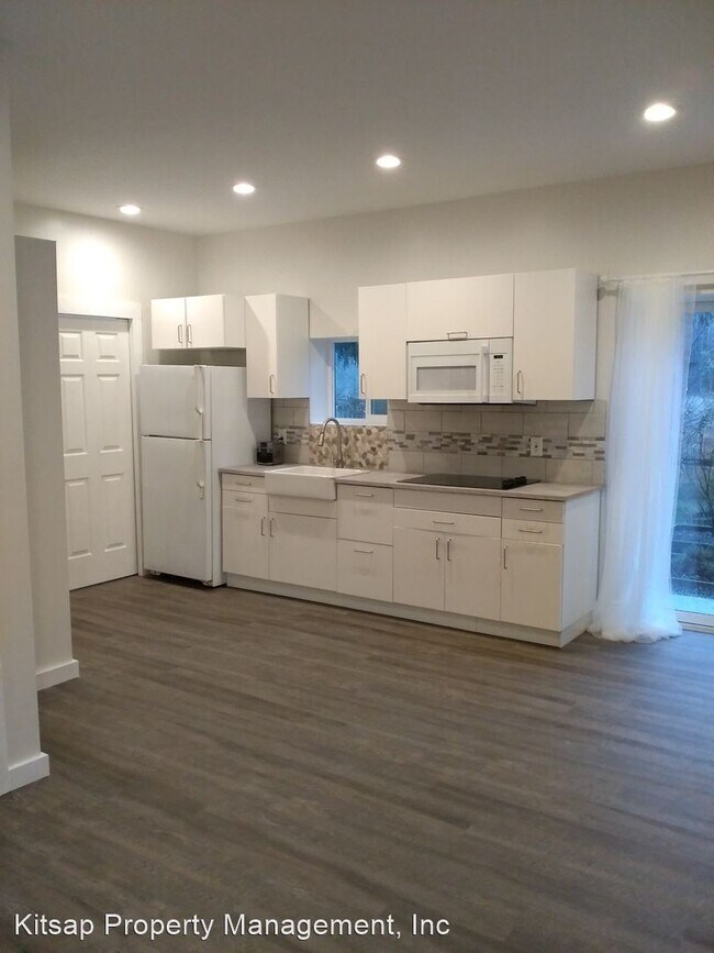 Building Photo - 1 br, 1 bath House - 3605 Salmonberry Dr.