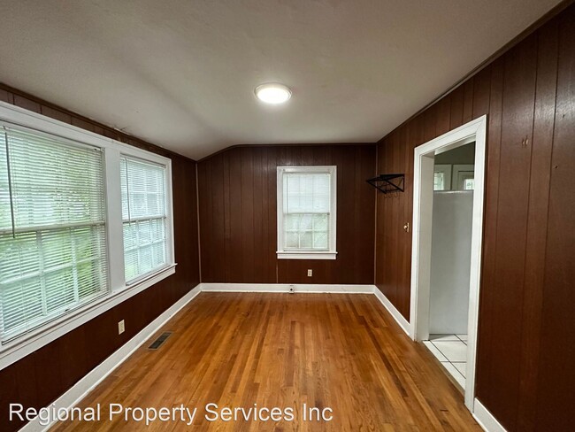Building Photo - 2 br, 1 bath House - 1115 CRESTVIEW AVE.