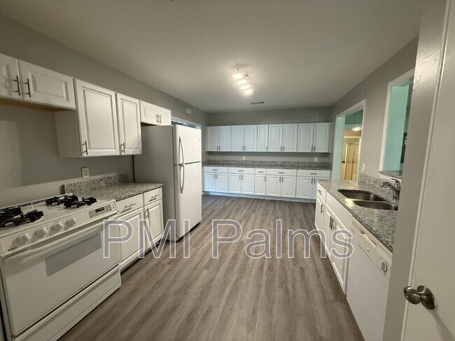 Foto del edificio - 719 SE 24th St