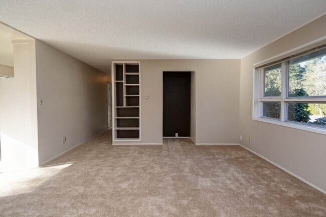 Building Photo - Mountlake Terrace Rambler