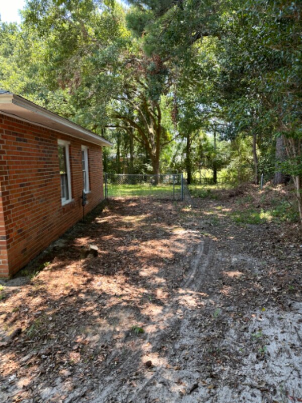 Building Photo - 1854 Jacob Dr