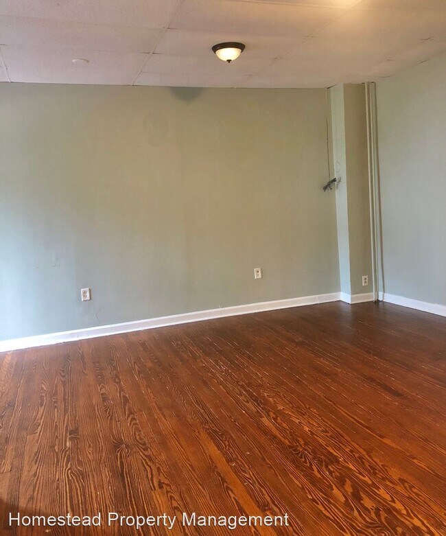 Building Photo - 4 br, 1.5 bath House - 942 Maple Ter