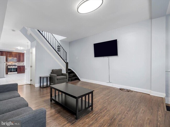 Foto del edificio - 1713 E Lafayette Ave