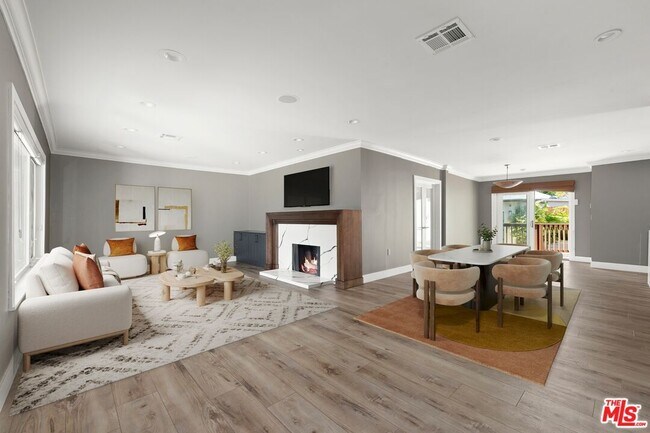 Foto del edificio - 2011 Stearns Dr