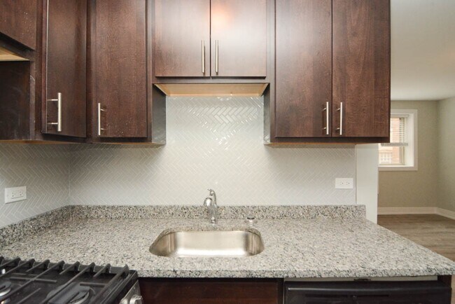 Foto del edificio - 447 W Surf St