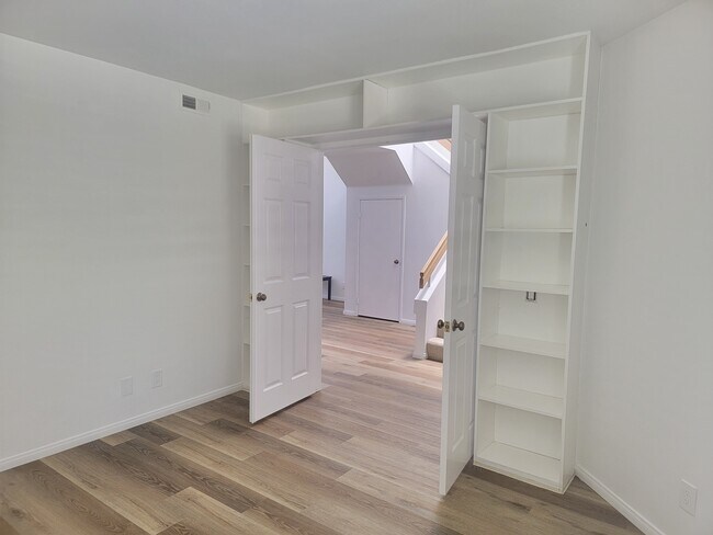 Estudio/Oficina - 1870 Outrigger Ln