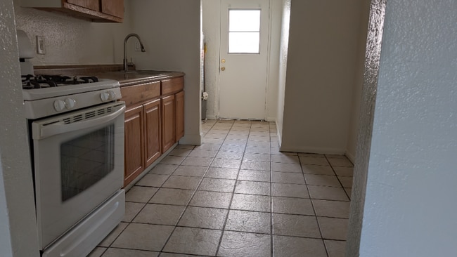 Building Photo - 32350 Rancho Vista Dr