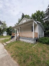Building Photo - 175 E Emerling Ave