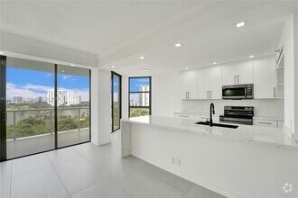 Building Photo - 20281 E Country Club Dr