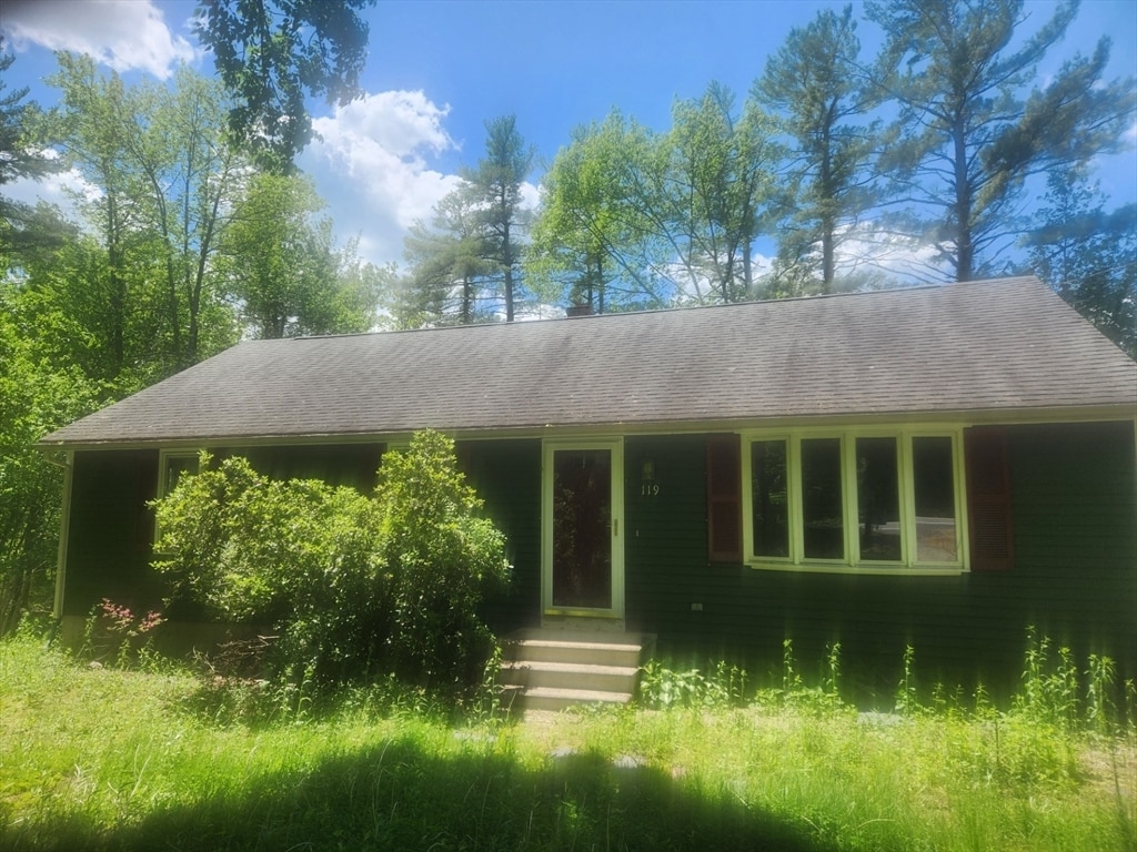 119 Pommogussett Rd, Rutland, MA 01543 House Rental in Rutland, MA