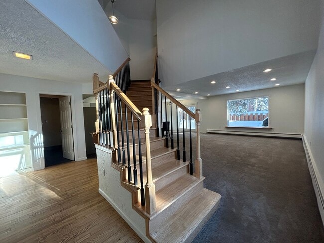 Building Photo - Century 21 Gold Rush - 3 Bed | 2 Bath | 2-Car Garage | End-Unit Condo (FAIRBANKS)