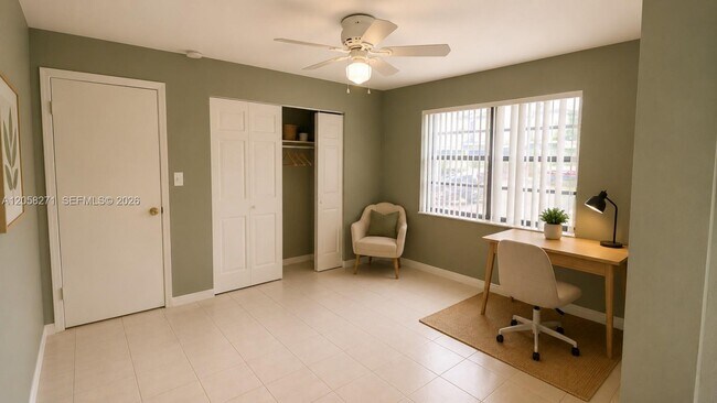 Foto del edificio - 10900 NW 7th St