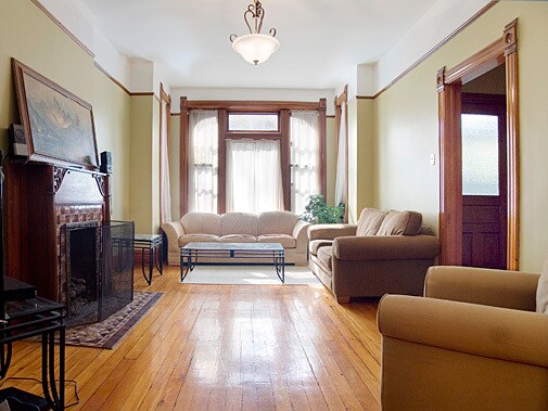 Foto del edificio - 716 W Briar Pl