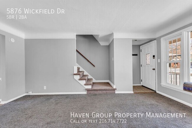 Building Photo - 5876 Wickfield Dr