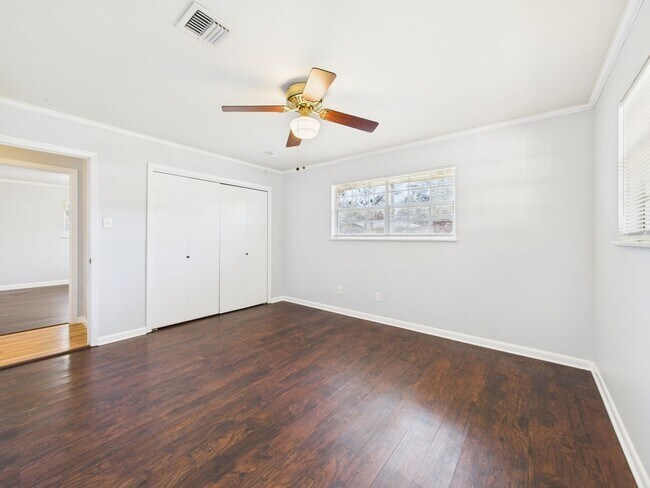 Building Photo - Updated 4-Bed, 2-Bath Home in Lafayette – ...