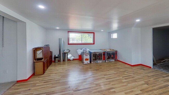 Building Photo - 4 Ten Eyck Ave