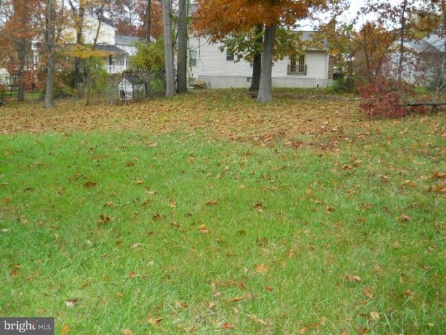 Building Photo - 2132 Robert Bowie Dr