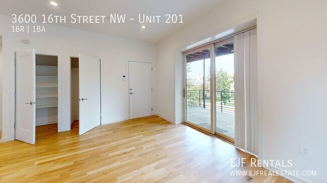 Building Photo - Mount Pleasant Updated One Bedroom W/Garag...