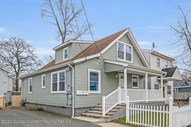 Building Photo - 710 Monmouth Pkwy