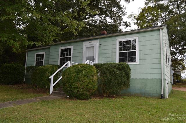 Primary Photo - 819 Charlotte Ave