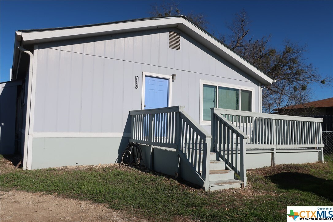Primary Photo - 1484 W Klein Rd