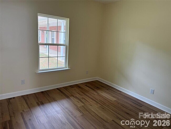 Foto del edificio - 7045 Somerset Springs Dr
