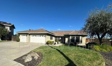 Building Photo - 540 W Birch Ct