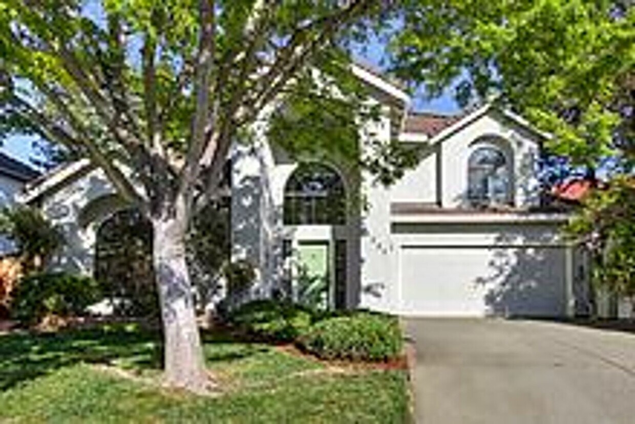Foto principal - Beautiful 3 Bedroom Home-$750.00 Off 1st M...