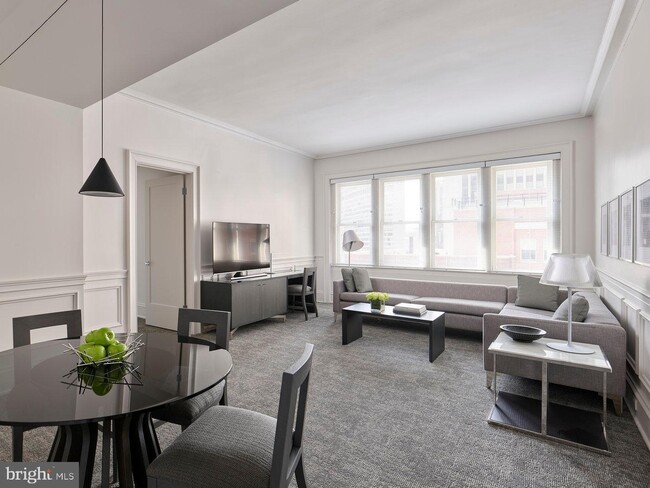 Building Photo - 134 S 18th St