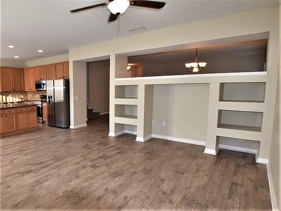 Building Photo - "Spacious 3 Bed, 2 Bath Rental Home in Gib...