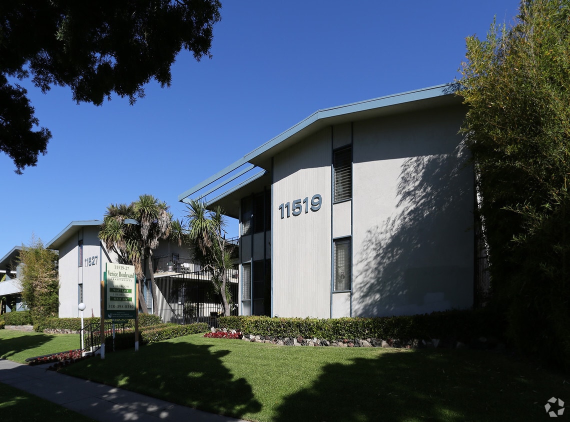 Venice Boulevard Apartments in Los Angeles Los Angeles, CA