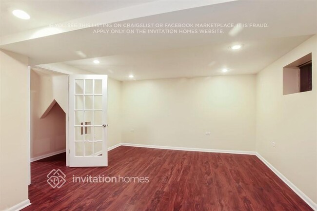 Building Photo - 25725 S Rose Ln