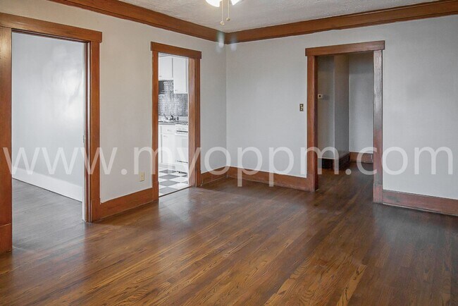 Foto del edificio - TRISARA 2817 N 60 ST