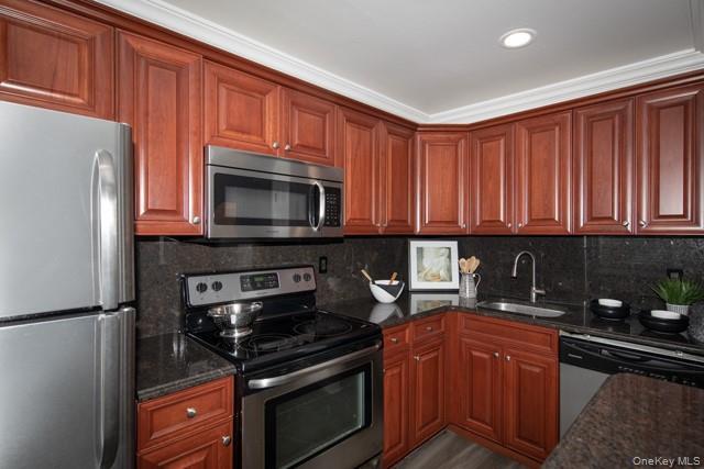 Building Photo - 16 Mainsail Dr