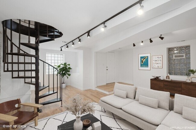 Foto del edificio - 640 E 51st St