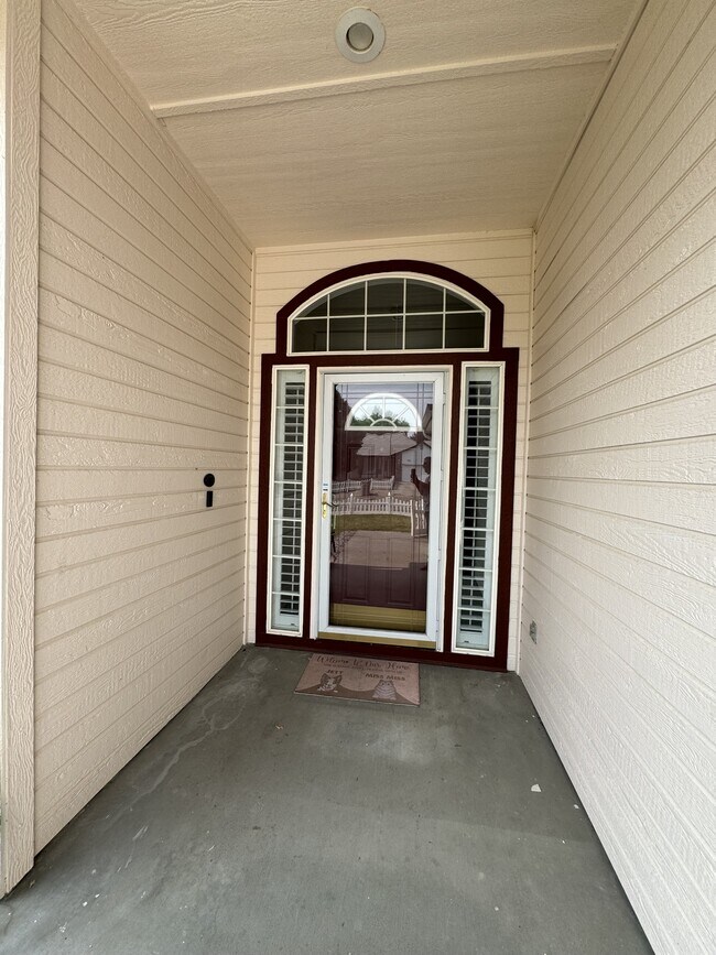 Building Photo - 1755 Bishop Ct